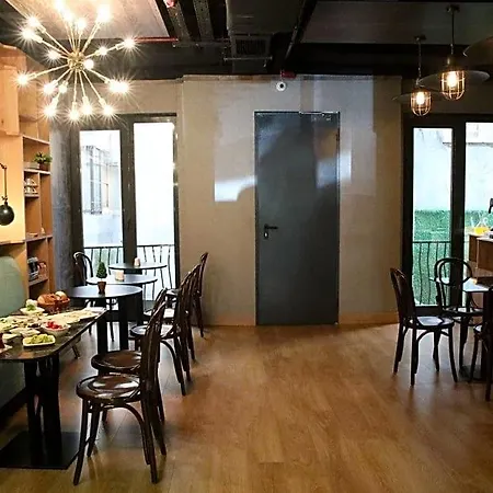 Roomers Nisantasi 酒店 3*