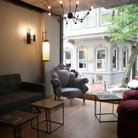 Roomers Nisantasi 3*