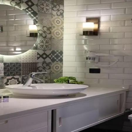 Roomers Nisantasi 3*